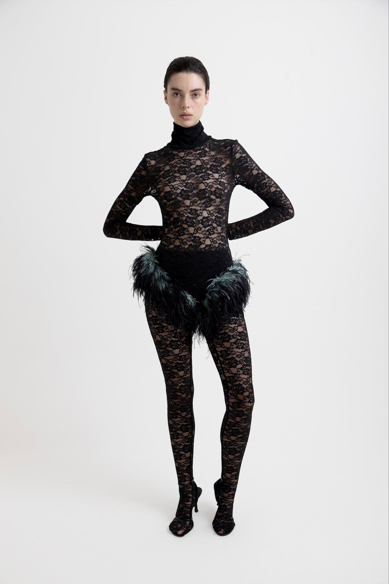 Gia Body - Black Lace / Black / Blue Feathers